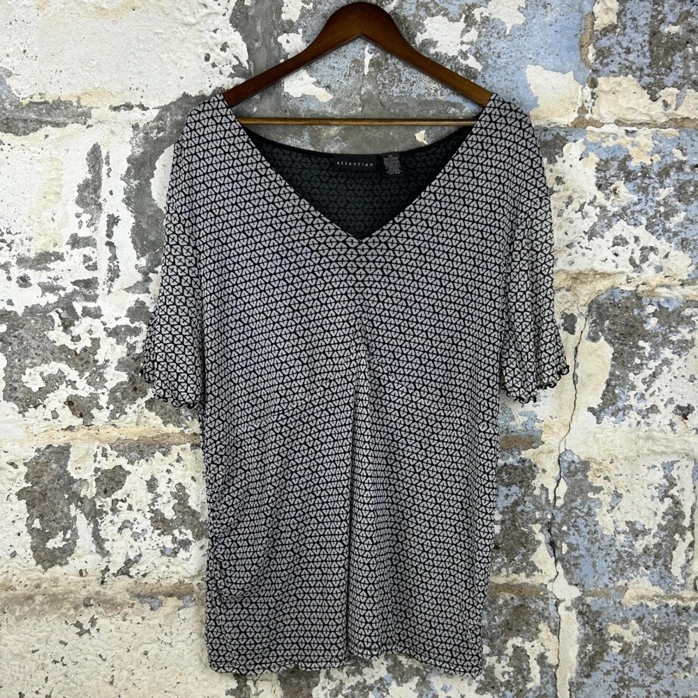 Y2K Attention Black White Geometric Print V-Neck Mesh Short Sleeve Blouse 2X